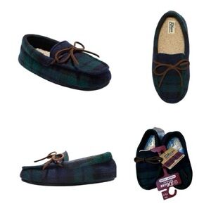 Dluxe by Dearfoams BraydonMoccasin Kids SZ 13/1
Slippers Green Buffalo Check NWT